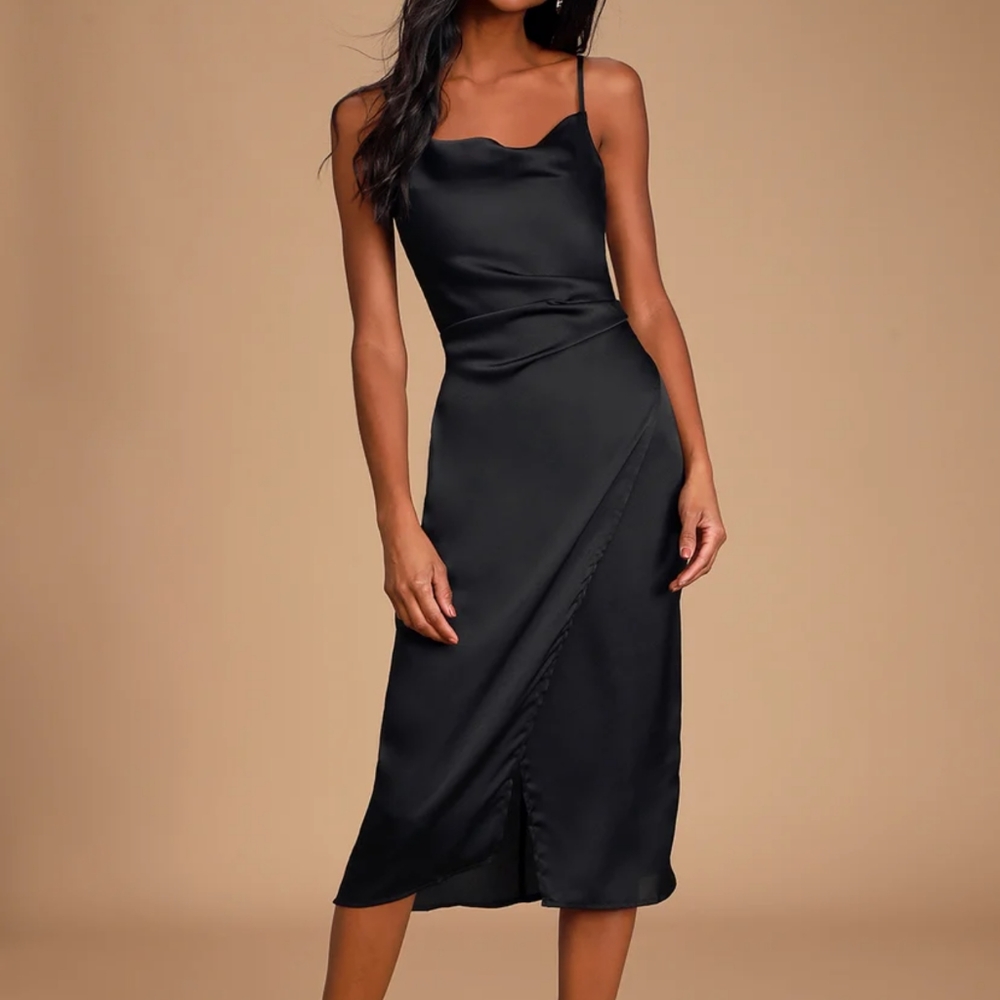 Lulu's Black Midi Dress